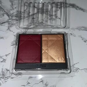 NWOB Dior Blush & Glow 757 Wildior
Never used
No box
Sold in pan 
No compact